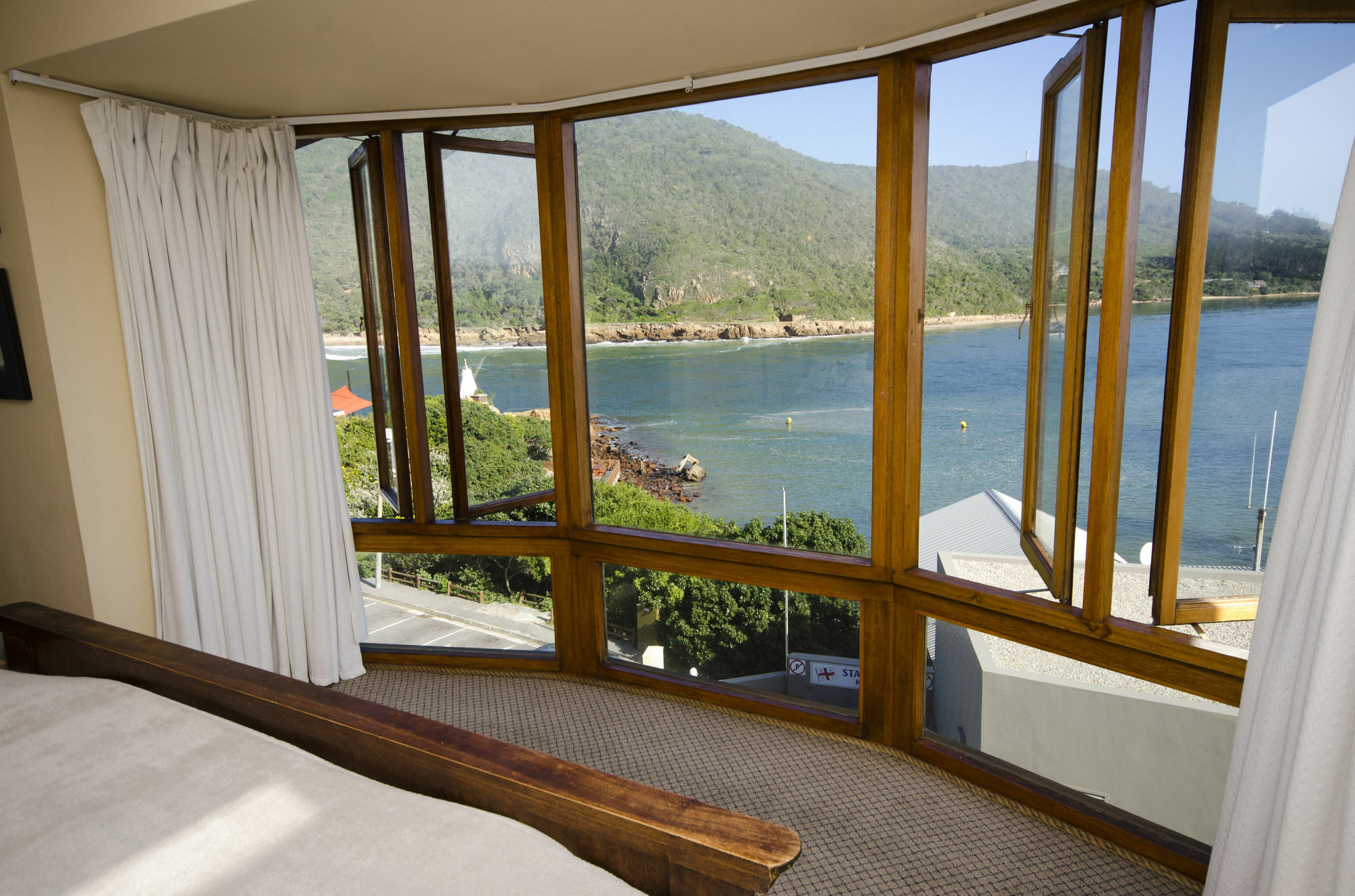 Augusta Bay Guest House Найсне Экстерьер фото